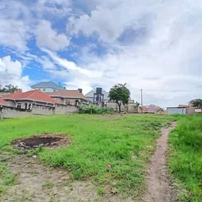 Kiwanja kinauzwa Tabata Kinyerezi Makofia, Dar Es Salaam (1200 sqm)