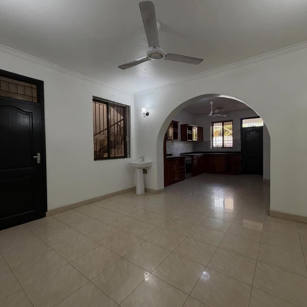 media -6 media -6