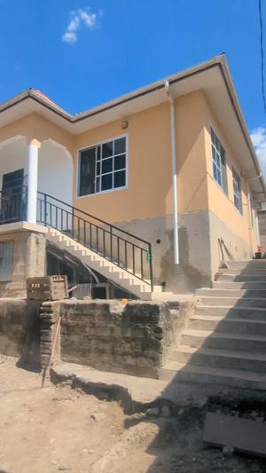Nyumba ya vyumba vitatu inauzwa Mbezi Malamba Mawili, Dar Es Salaam (500 sqm) Nyumba ya vyumba vitatu inauzwa Mbezi Malamba Mawili, Dar Es Salaam (500 sqm)