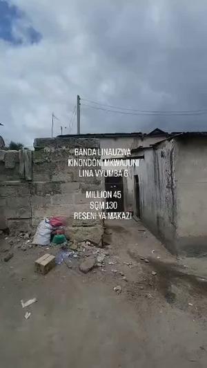 Nyumba ya vyumba 6 inauzwa Kinondoni Mkwanjuni, Dar Es Salaam (130 sqm) Nyumba ya vyumba 6 inauzwa Kinondoni Mkwanjuni, Dar Es Salaam (130 sqm)