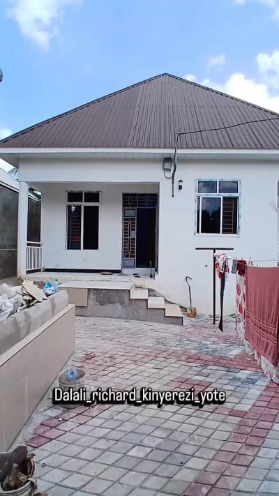 Nyumba ya vyumba vitatu inauzwa Kinyerezi, Dar Es Salaam