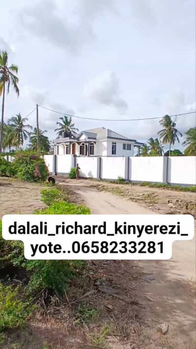 Kiwanja kinauzwa Tabata Kinyerezi Mbuyuni, Dar Es Salaam (1115 sqm)
