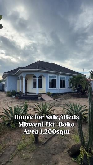 Nyumba ya vyumba vinne inauzwa Mbweni Jkt -Boko, Dar Es Salaam (1200 sqm)