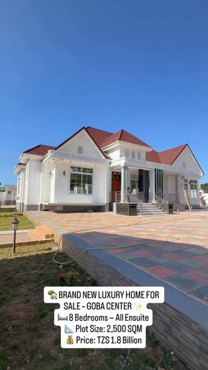 Nyumba ya vyumba 8 inauzwa Goba Center, Dar Es Salaam (2500 sqm)