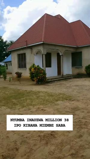Nyumba ya vyumba vitatu inauzwa Kibaha Miembe Saba, Pwani (500 sqm) Nyumba ya vyumba vitatu inauzwa Kibaha Miembe Saba, Pwani (500 sqm)