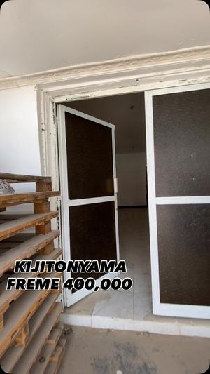 Frame ya Biashara inapangishwa Kijitonyama, Dar Es Salaam