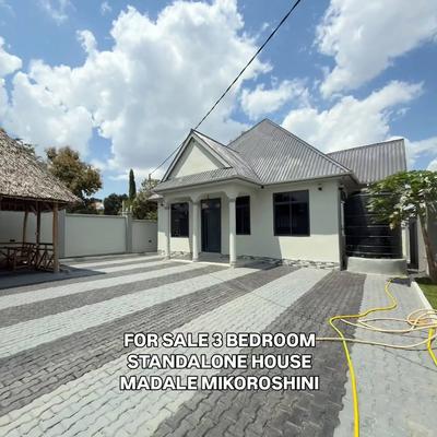 Nyumba ya vyumba vitatu inauzwa Madale Mikoroshini, Dar Es Salaam (400 sqm)