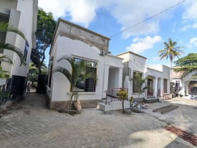 3 Bedrooms House for Rent in Kimara, Dar Es Salaam