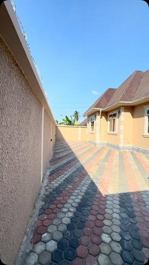 Nyumba ya vyumba vitatu inapangishwa Kigamboni Kisiwani, Dar Es Salaam