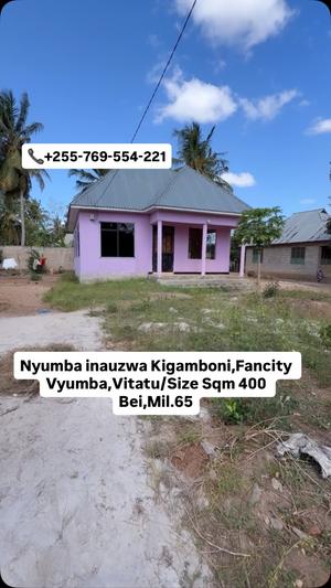 Nyumba ya vyumba vitatu inauzwa Kigamboni Fan City, Dar Es Salaam (400 sqm) Nyumba ya vyumba vitatu inauzwa Kigamboni Fan City, Dar Es Salaam (400 sqm)