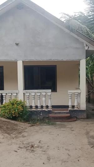 Nyumba ya vyumba vitatu inauzwa Pugu, Dar Es Salaam (500 sqm)