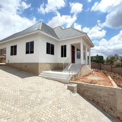 Nyumba ya vyumba vitatu inapangishwa Kimara Korogwe, Dar Es Salaam Nyumba ya vyumba vitatu inapangishwa Kimara Korogwe, Dar Es Salaam