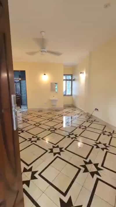 Apartment ya vyumba vitatu inapangishwa Makongo, Dar Es Salaam