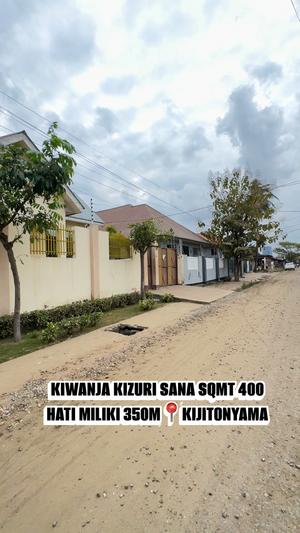 Kiwanja kinauzwa Kijitonyama, Dar Es Salaam (400 sqm) Kiwanja kinauzwa Kijitonyama, Dar Es Salaam (400 sqm)