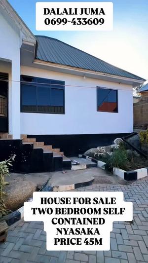2 Bedrooms House for Sale in Nyasaka, Mwanza 2 Bedrooms House for Sale in Nyasaka, Mwanza