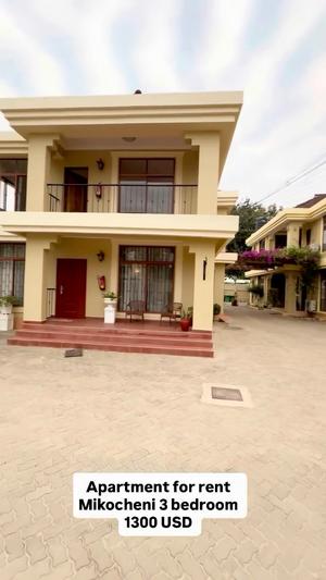 Villa ya vyumba vitatu inapangishwa Mikocheni, Dar Es Salaam Villa ya vyumba vitatu inapangishwa Mikocheni, Dar Es Salaam