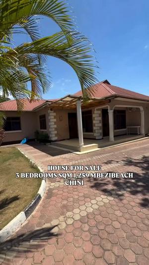 Nyumba ya vyumba vitatu inauzwa Mbezi Beach, Dar Es Salaam (1259 sqm) Nyumba ya vyumba vitatu inauzwa Mbezi Beach, Dar Es Salaam (1259 sqm)