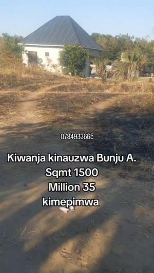 Kiwanja kinauzwa Bunju A Kinondo Ccm, Dar Es Salaam sqm 1500 Kiwanja kinauzwa Bunju A Kinondo Ccm, Dar Es Salaam sqm 1500