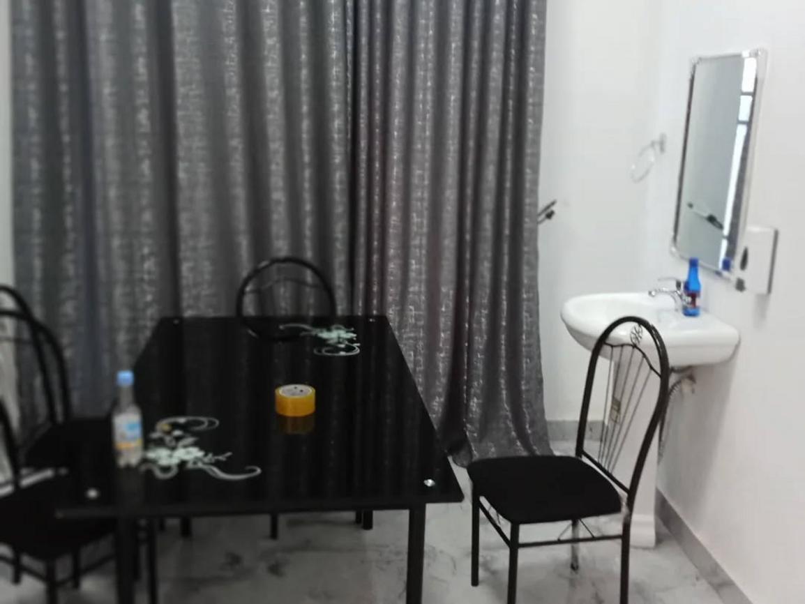 media -5 media -5
