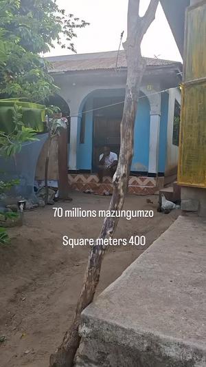 Nyumba ya vyumba vinne inauzwa Goba Nashpark, Dar Es Salaam (400 sqm) Nyumba ya vyumba vinne inauzwa Goba Nashpark, Dar Es Salaam (400 sqm)