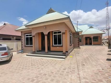 3 Bedrooms House for Sale in Ilazo Toronto, Dodoma (600 sqm)