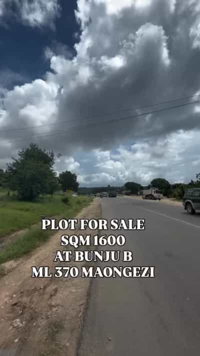 Kiwanja kinauzwa Bunju B Sokoni, Dar Es Salaam (1600 sqm)