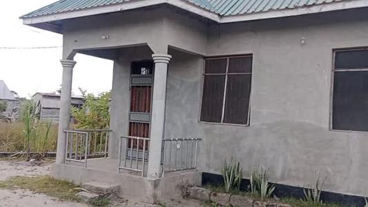 Nyumba ya vyumba vitatu inauzwa Chanika Kibaoni, Dar Es Salaam Nyumba ya vyumba vitatu inauzwa Chanika Kibaoni, Dar Es Salaam
