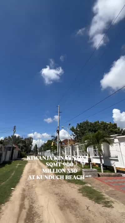 Kiwanja kinauzwa Kunduchi Beach, Dar Es Salaam (900 sqm)