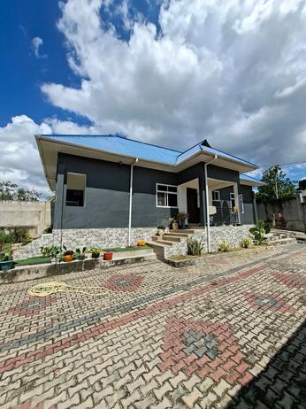 Nyumba ya vyumba vitatu inapangishwa Mbezi Mwisho, Dar Es Salaam Nyumba ya vyumba vitatu inapangishwa Mbezi Mwisho, Dar Es Salaam