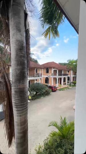 Apartment (Furnished) ya vyumba vitatu inapangishwa Mikocheni, Dar Es Salaam