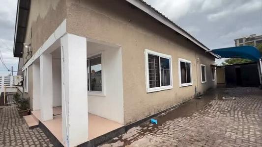 Nyumba ya vyumba vinne inapangishwa Kijitonyama, Dar Es Salaam Nyumba ya vyumba vinne inapangishwa Kijitonyama, Dar Es Salaam