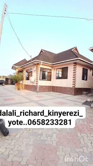 Nyumba ya vyumba vitano inapangishwa Tabata Kinyerezi Mwisho, Dar Es Salaam Nyumba ya vyumba vitano inapangishwa Tabata Kinyerezi Mwisho, Dar Es Salaam