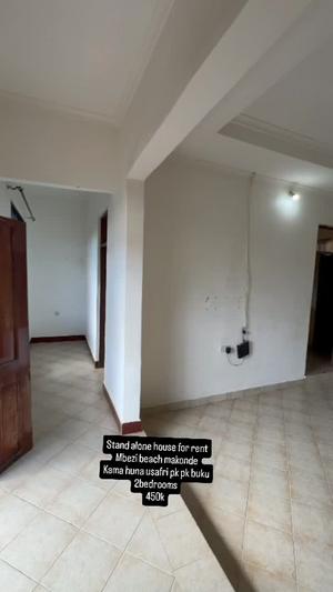 2 Bedrooms House for Rent in Mbezi Beach Makonde, Dar Es Salaam