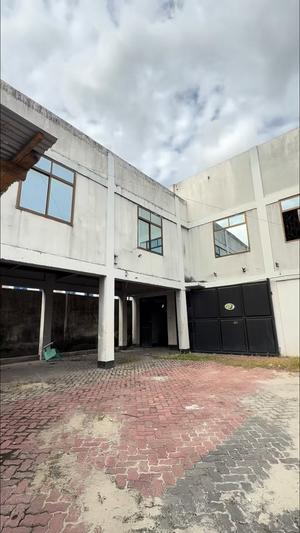 Godown/Ghala linauzwa Kijitonyama Science, Dar Es Salaam