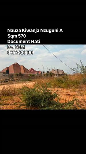 Kiwanja kinauzwa Nzuguni A, Dodoma (570 sqm) Kiwanja kinauzwa Nzuguni A, Dodoma (570 sqm)