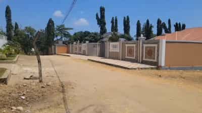 Kiwanja kinauzwa Madale, Dar Es Salaam (950 sqm) Kiwanja kinauzwa Madale, Dar Es Salaam (950 sqm)