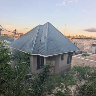 Nyumba ya vyumba viwili inauzwa Mbezi Malamba Mawili, Dar Es Salaam (100 sqm) Nyumba ya vyumba viwili inauzwa Mbezi Malamba Mawili, Dar Es Salaam (100 sqm)