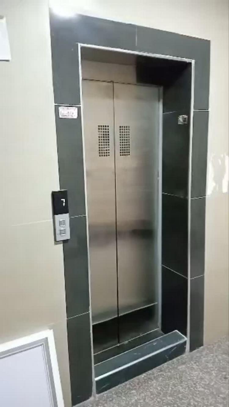 media -1 media -1