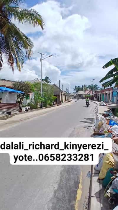 Kiwanja kinauzwa Kinyerezi, Dar Es Salaam (300 sqm)