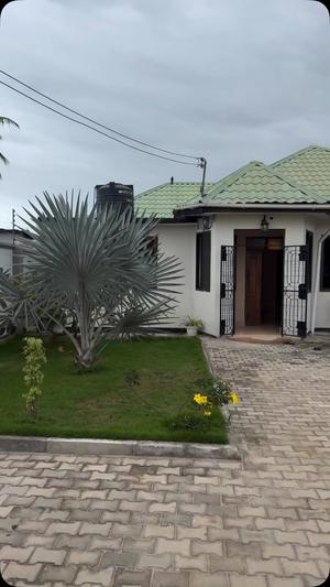 Apartment ya vyumba vitatu inapangishwa Mbezi Beach, Dar Es Salaam