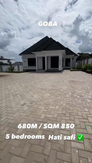 Nyumba ya vyumba vitano inauzwa Goba Center, Dar Es Salaam (850 sqm)