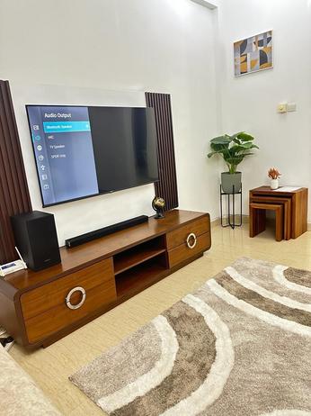 Nyumba/Apartment ya vyumba vitatu inapangishwa Oysterbay, Dar Es Salaam