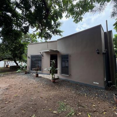 Villa ya vyumba viwili inapangishwa Oysterbay, Dar Es Salaam Villa ya vyumba viwili inapangishwa Oysterbay, Dar Es Salaam
