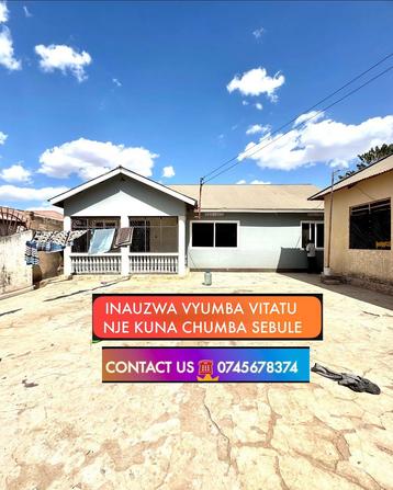 Nyumba ya vyumba vitatu inauzwa Kiseke B, Mwanza (600 sqm) Nyumba ya vyumba vitatu inauzwa Kiseke B, Mwanza (600 sqm)