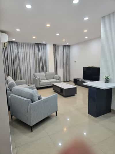 Apartment (Furnished) ya vyumba vitatu inauzwa Upanga, Dar Es Salaam