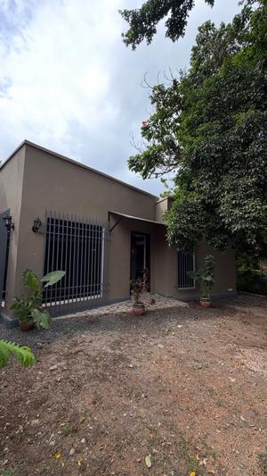 Villa ya vyumba viwili inapangishwa Oysterbay, Dar Es Salaam