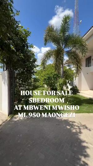 Nyumba ya vyumba vitano inauzwa Mbweni Mwisho, Dar Es Salaam (1200 sqm) Nyumba ya vyumba vitano inauzwa Mbweni Mwisho, Dar Es Salaam (1200 sqm)
