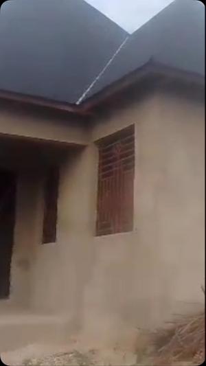 Nyumba ya vyumba vinne inauzwa Bunju A Kinondoni Au Msigani, Dar Es Salaam Nyumba ya vyumba vinne inauzwa Bunju A Kinondoni Au Msigani, Dar Es Salaam