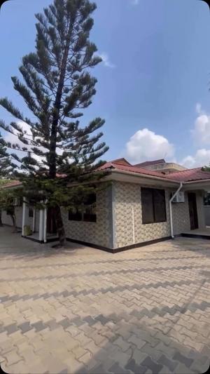 Nyumba ya vyumba vinne inapangishwa Mbezi Beach Tangi Bovu, Dar Es Salaam Nyumba ya vyumba vinne inapangishwa Mbezi Beach Tangi Bovu, Dar Es Salaam