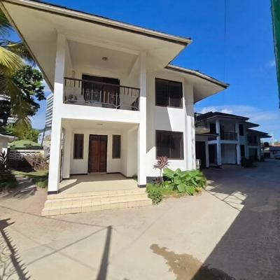 Apartment ya vyumba vitatu inapangishwa Mikocheni, Dar Es Salaam Apartment ya vyumba vitatu inapangishwa Mikocheni, Dar Es Salaam